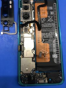 Замена основной камеры в смартфоне Xiaomi с гарантией